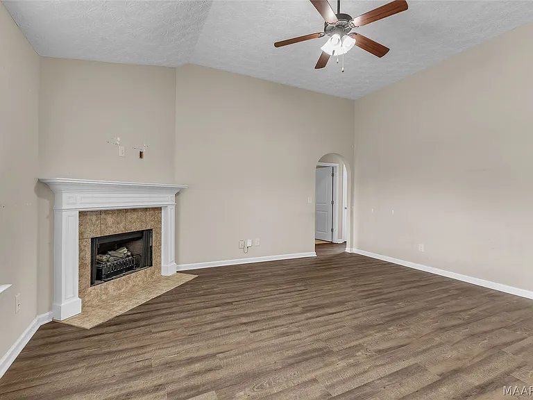 76 Zachary Cir — Photo 8