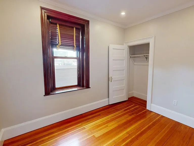 8 Davenport St #3 — Photo 13