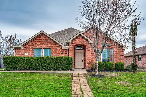 1301 Red River Dr Photo 1