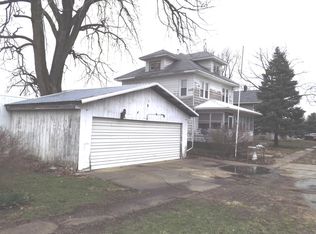 1244 Market St, Nachusa, IL 61057