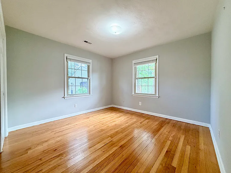 346 W McGinnis Cir — Photo 24