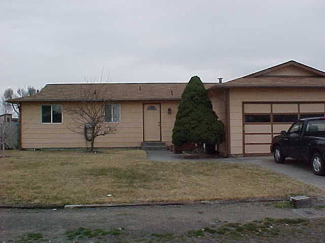 2nd image of 140 John Day St