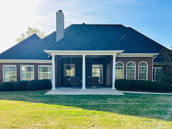 4th image of 24 Yellow Newton Cir