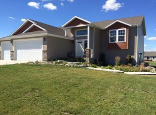 13671 Redwood Way NW, Williston, ND 58801