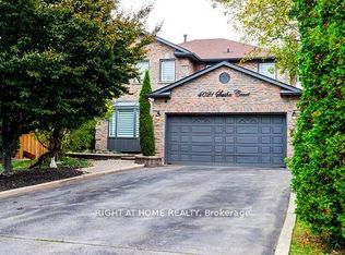 4021 Sasha Ct, Mississauga, ON L4W3K9