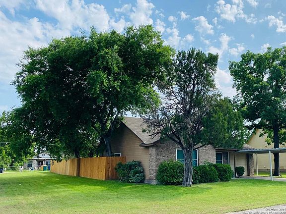 2nd image of 134 FARGO AVE