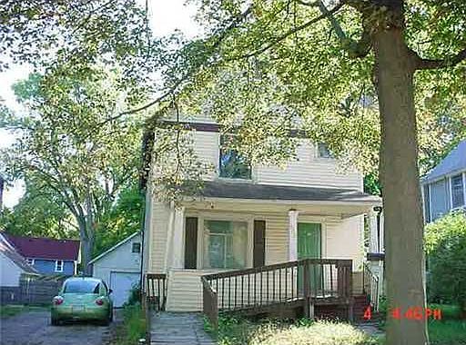 1st image of 409 W Grand River Ave