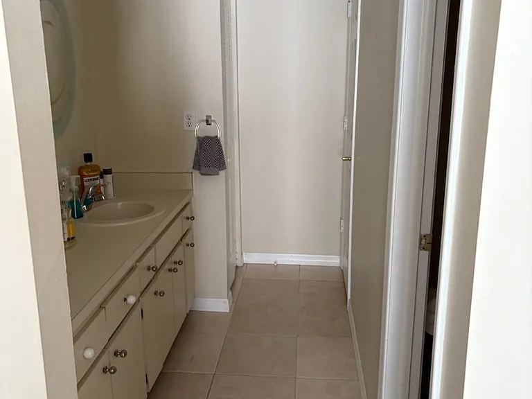2928 Bradley Ct — Photo 7