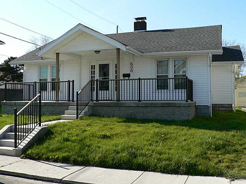 1st image of 606 Scott St