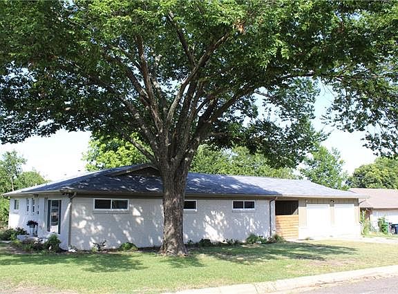3rd image of 8417 Palo Duro Ct