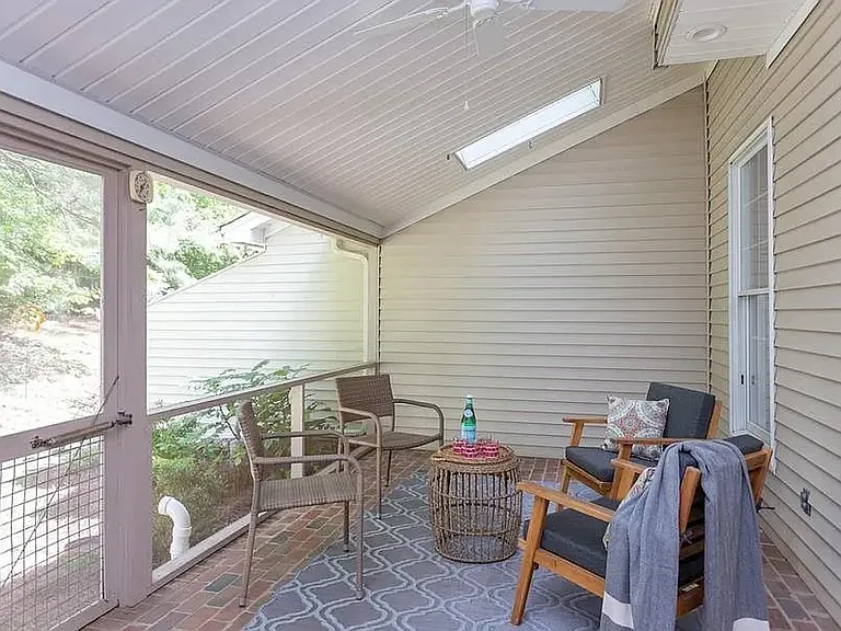 312 Baneberry Close — Photo 9
