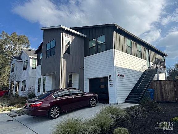2nd image of 2269 Versaro Drive