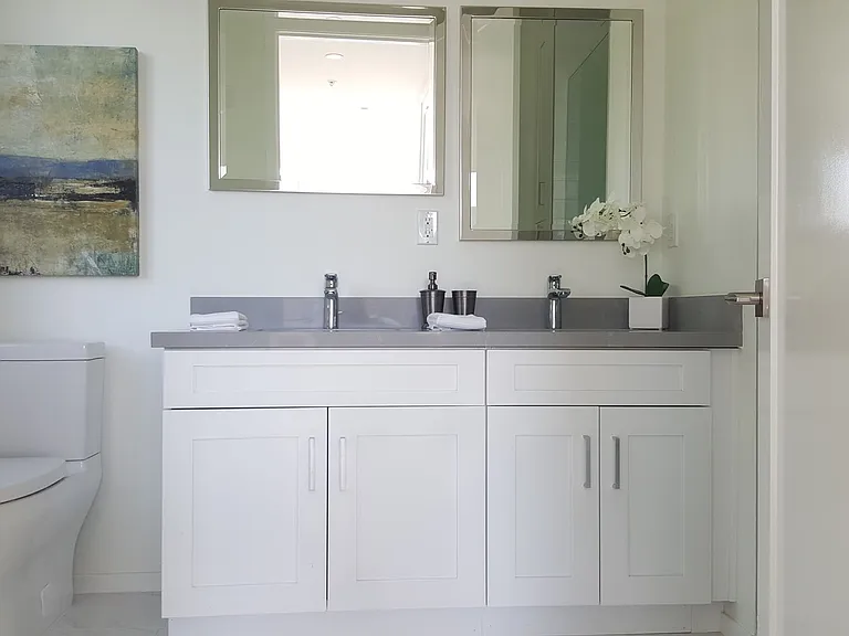 738 S Ogden Dr — Photo 9