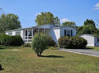 37 Hub Hollow Rd, Danville, NH 03819