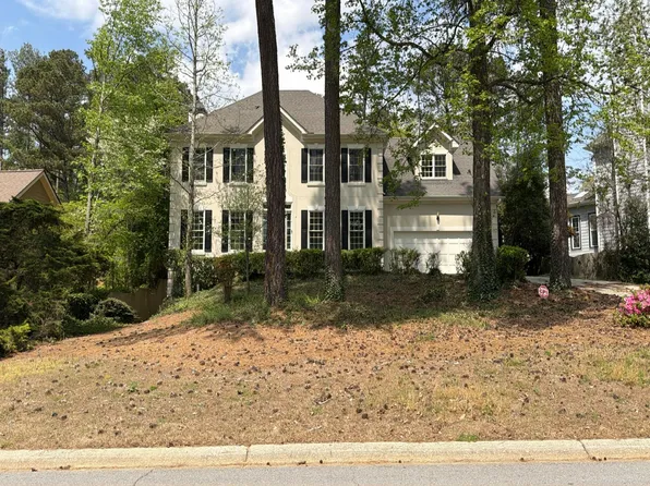 180 Shyrewood Dr, Lawrenceville, GA 30043