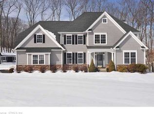 42 Crown Point, Canton, CT 06019