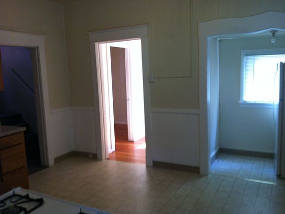 5th image of 2310 S Ash St