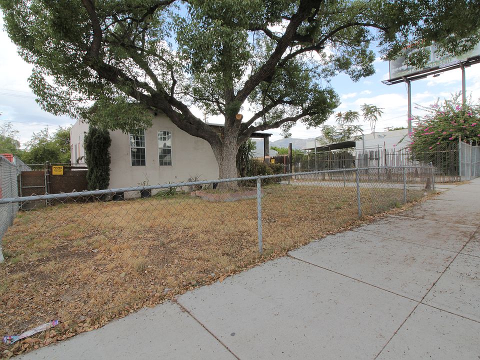 2nd image of 837 N Maclay Ave