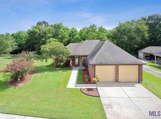 2591 Woodbend Dr, Zachary, LA 70791