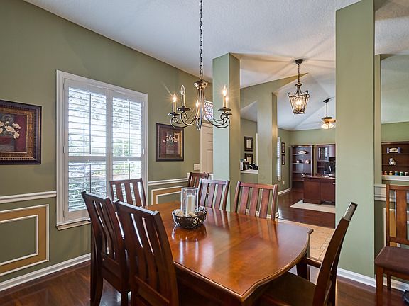 5th image of 3900 Lake Crest Ter