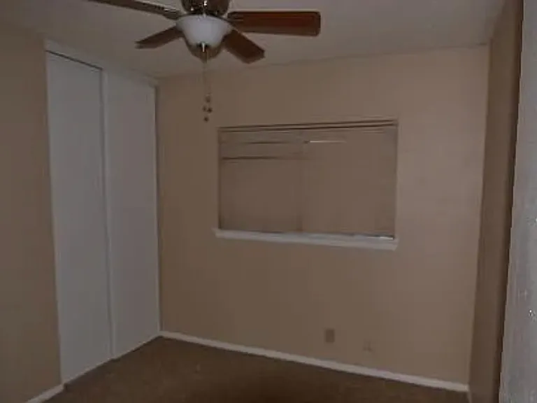 9611 Bratton Dr — Photo 3