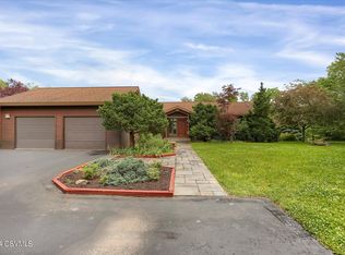 153 Tamarack Ln, Mifflinburg, PA 17844