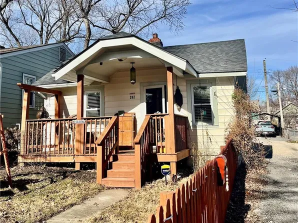 202 E 80th Ter, Kansas City, MO 64114