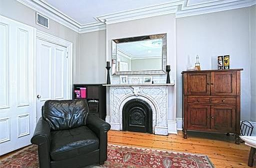3rd image of 2 Lawnwood Pl