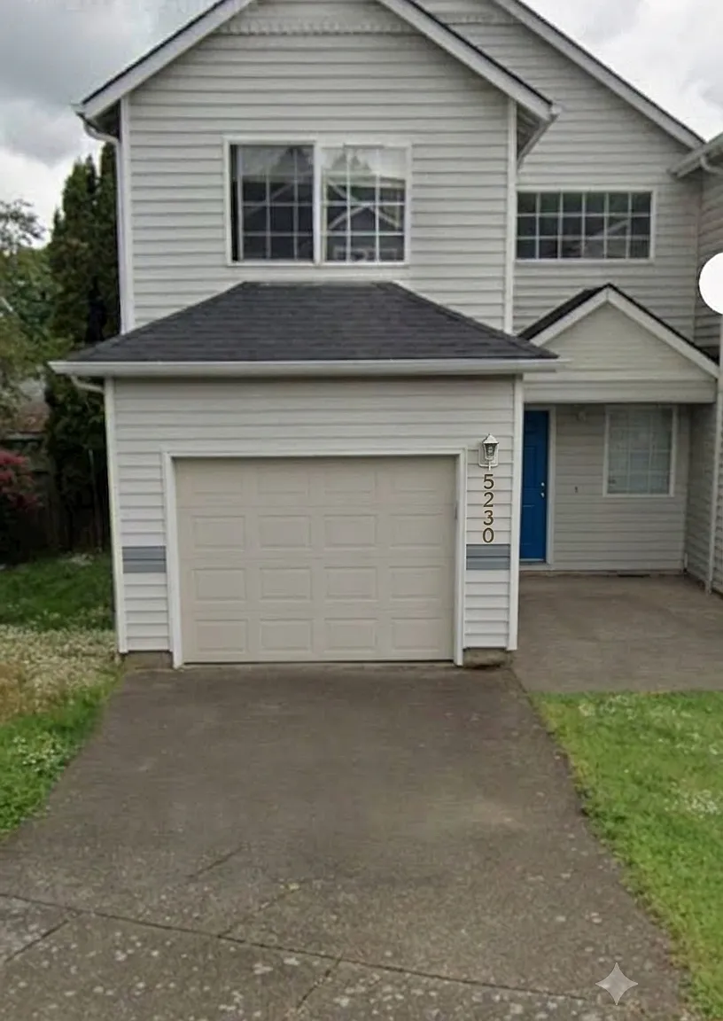 3 bed, 1216 sqft, $1,998 — Photo 1