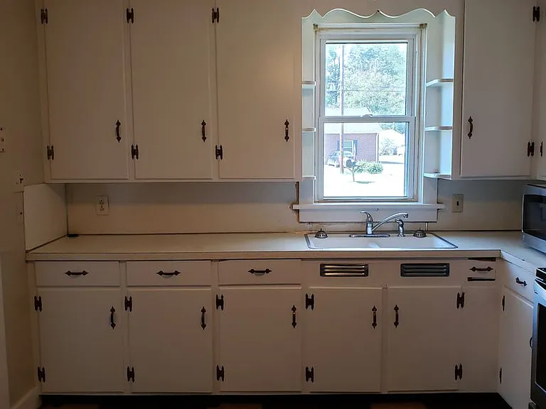 112 Quarry Rd — Photo 5
