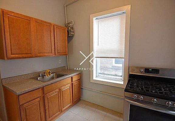 3rd image of 1195 President St APT 1