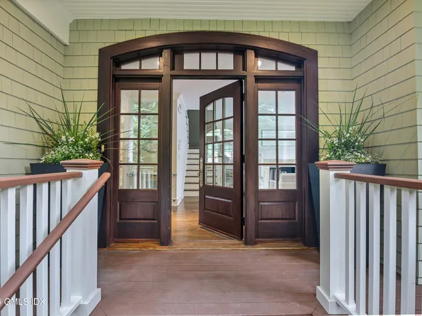 71 Orchard Pl #1, Greenwich, CT 06830