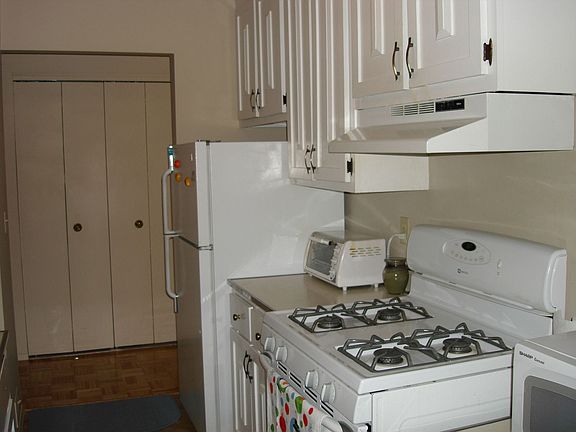 Light & Bright Updated Kitchen