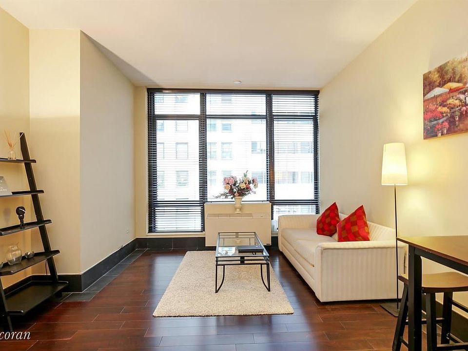 1st image of 40 Broad St APT 12C