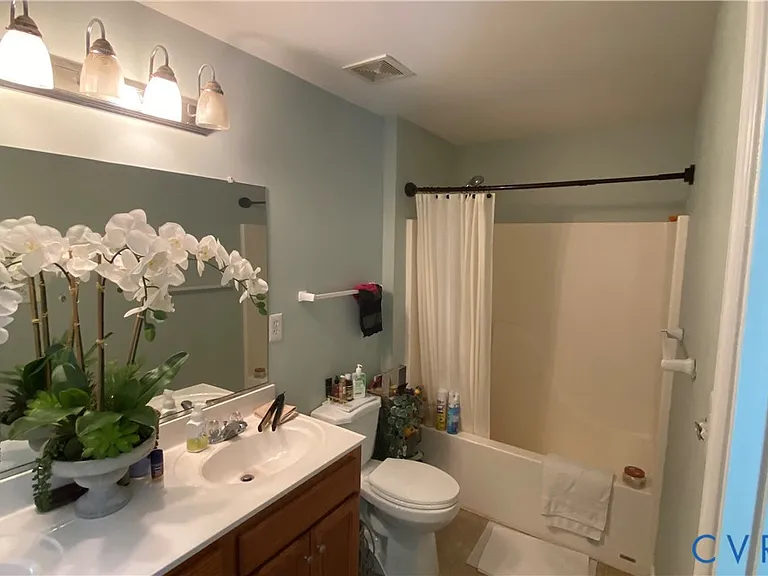 11353 Abbots Cross Ln — Photo 5
