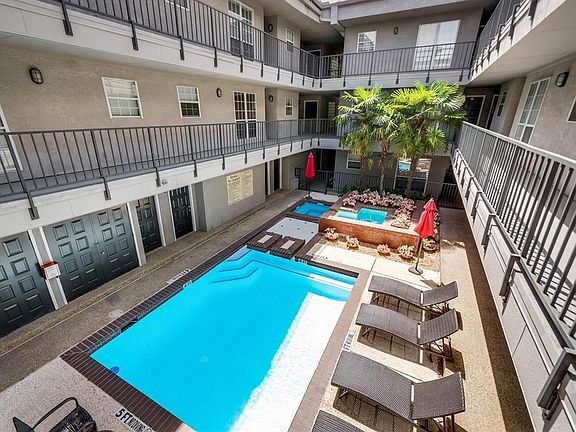 2nd image of 4303 Buena Vista St APT 305