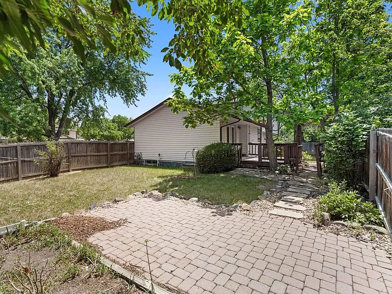 6893 Gray Cir — Photo 24