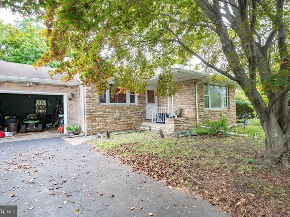 479 Independence Ave, Hamilton, NJ 08610
