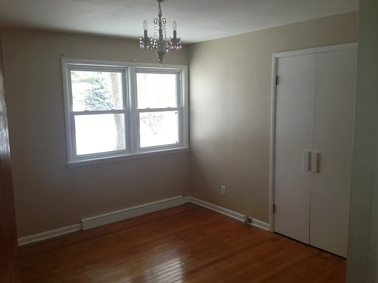 2201 N Salisbury St — Photo 12