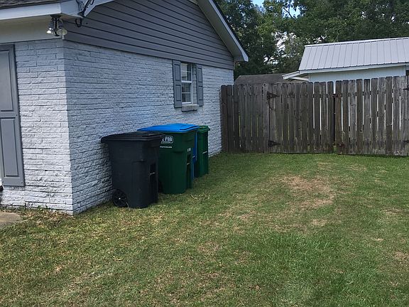3rd image of 3409 Ronnie Ave