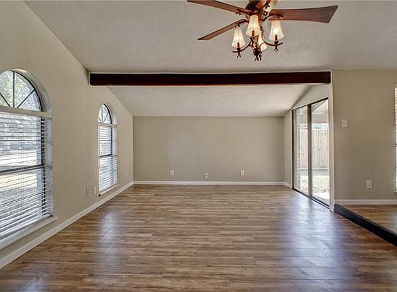 5th image of 2700 Crestmoor Ct