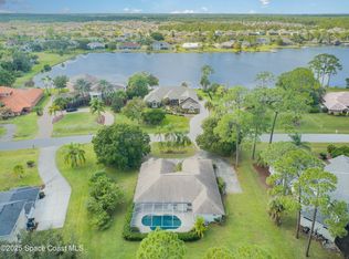 3809 Peacock Dr, Melbourne, FL 32904