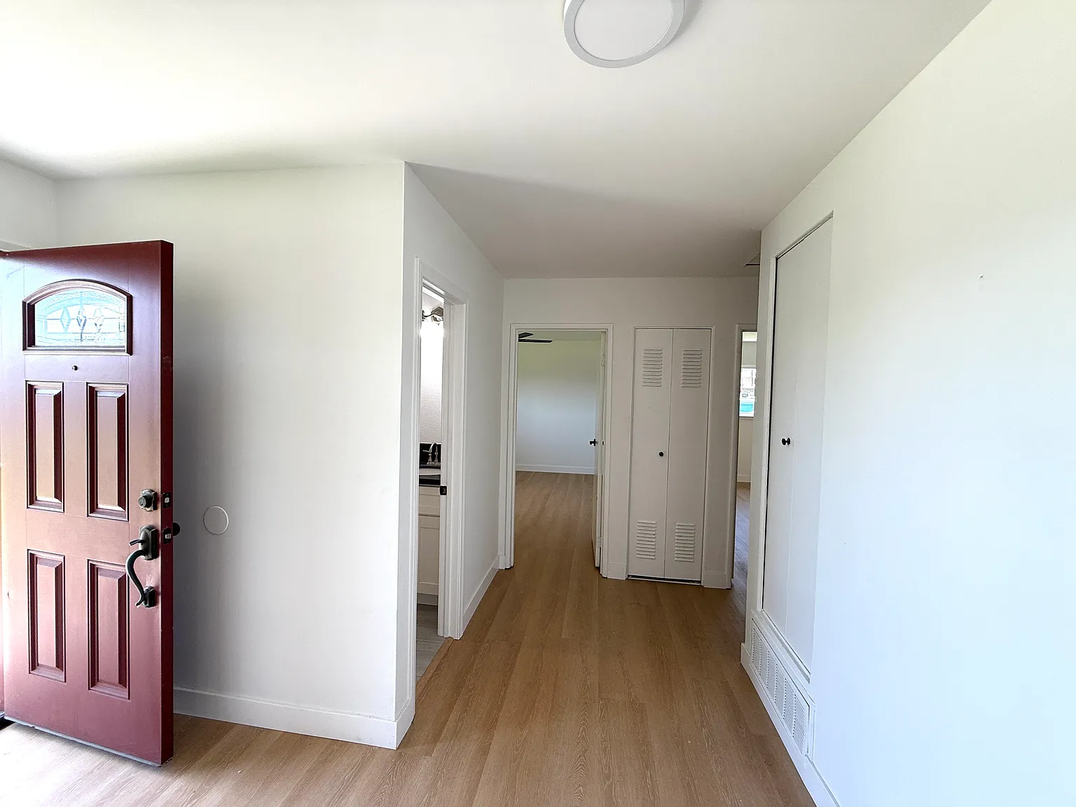 3 bed, 1399 sqft, $4,000 — Photo 4