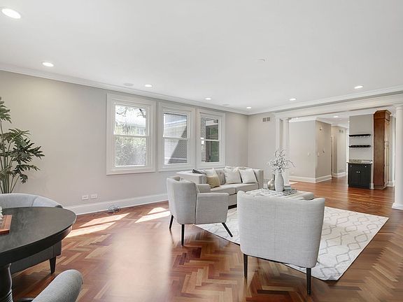Looking through to Kitchen and breakfast room.