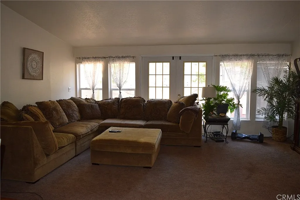 5214 E Whitlock Rd photo 1
