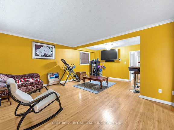 4th image of 121 Janray Dr