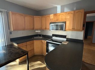 45 High St, West Springfield, MA 01089