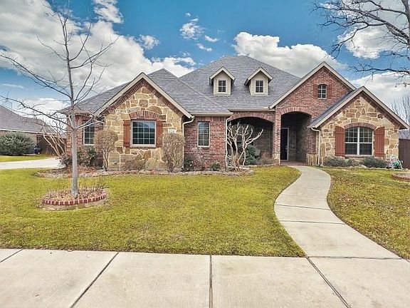 3rd image of 1210 Diamond Leaf Dr