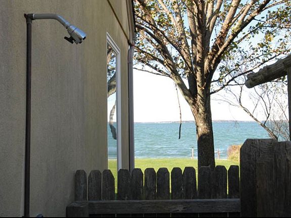 4th image of 141 Edgemere Dr
