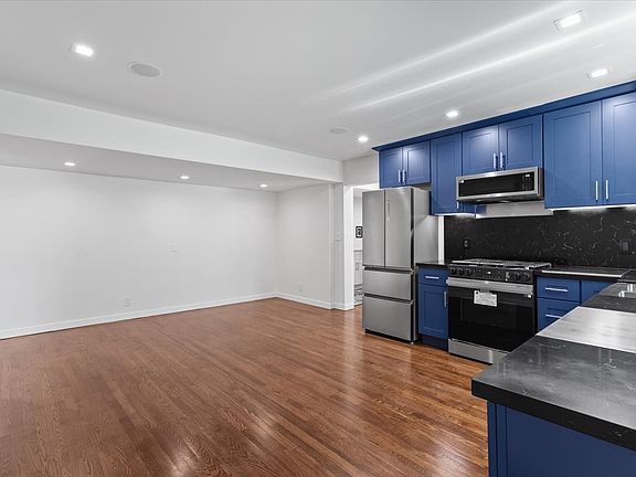 2nd image of 754 N Croft Ave #3/4